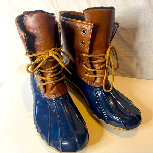 Women’s 6 Blue Duck Snow Boots PRELOVED - Picture 1 of 4